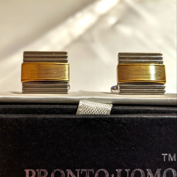 Pronto Uomo Men's Cuff Links Silver And Gold Tone Squares NIB Ribbed Cufflinks - Picture 1 of 6